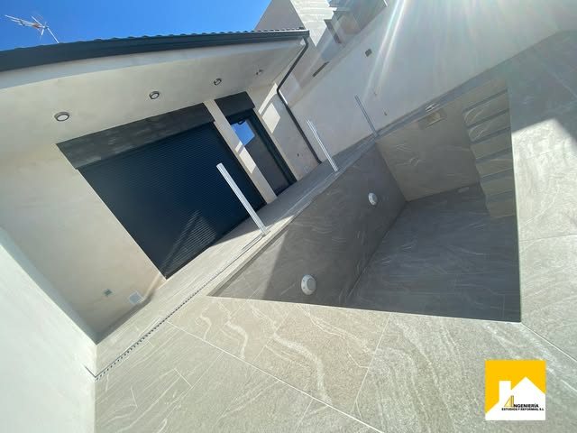 Piscina y terraza terminadas