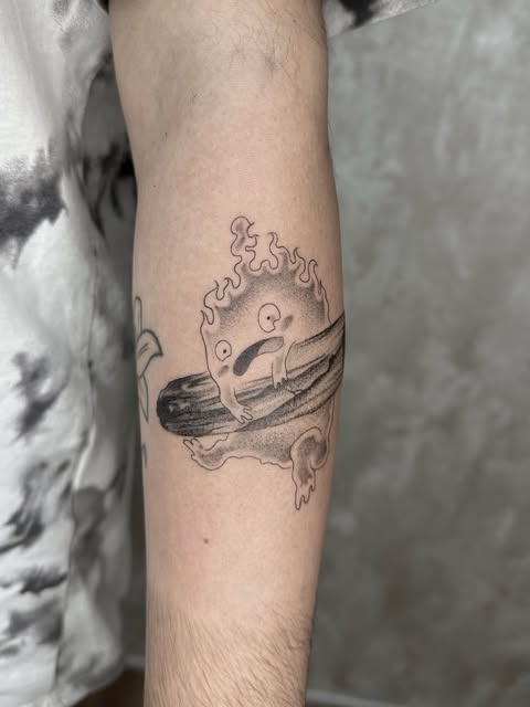 Línea fina y diseños pequeños